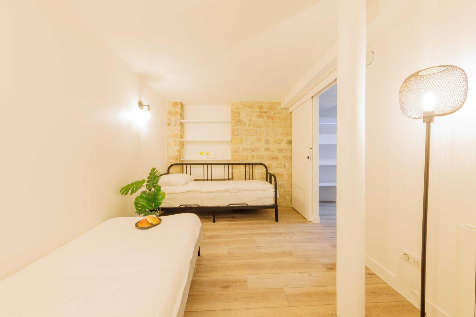 パリExceptionnel Duplex A Proximite De Montmartre!アパートメント エクステリア 写真